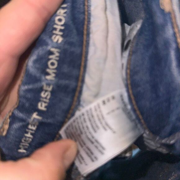 American Eagle highest rise distressed mom shorts - Picture 4 of 4